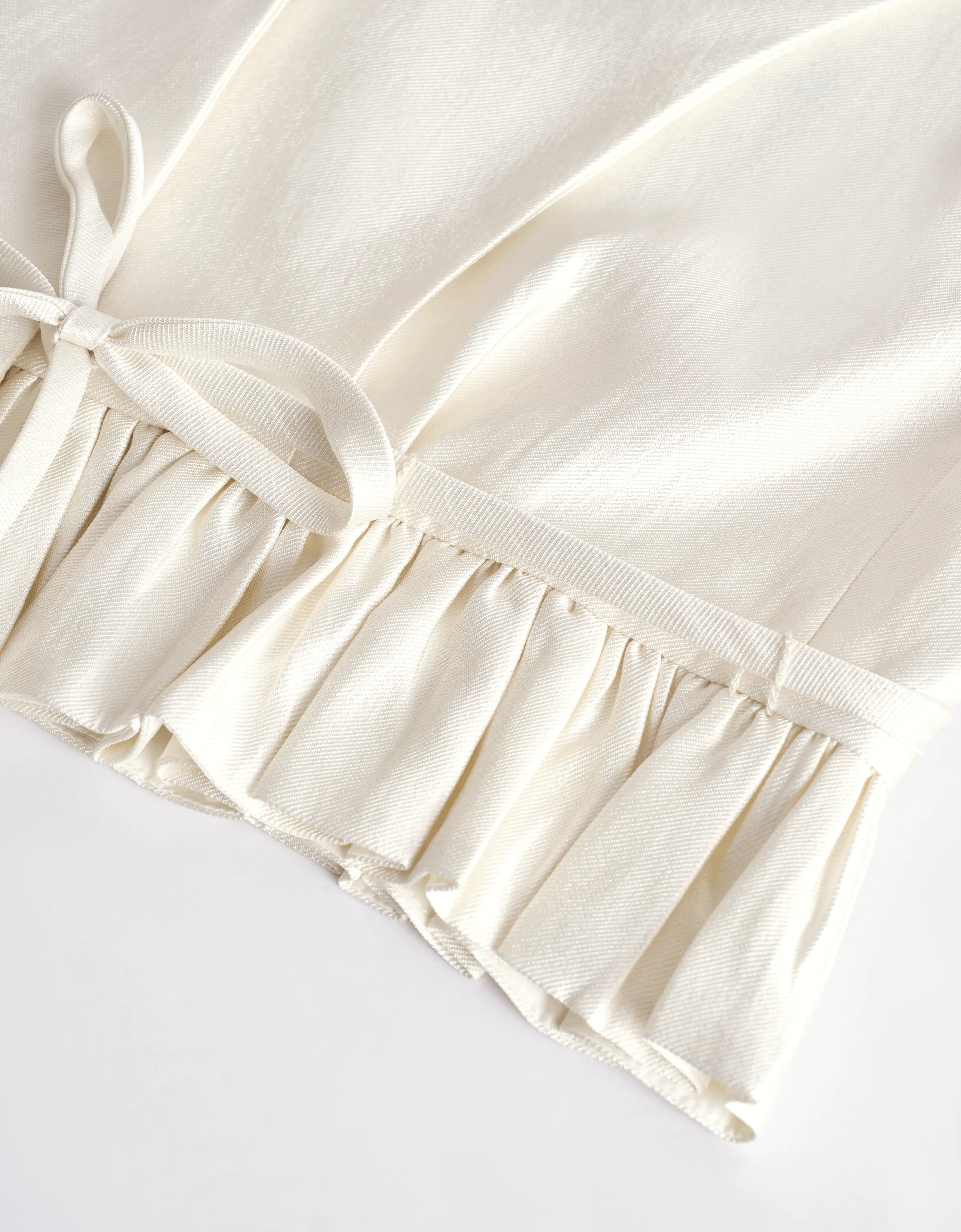 V-neck Ruffled Crop Top - Image 13