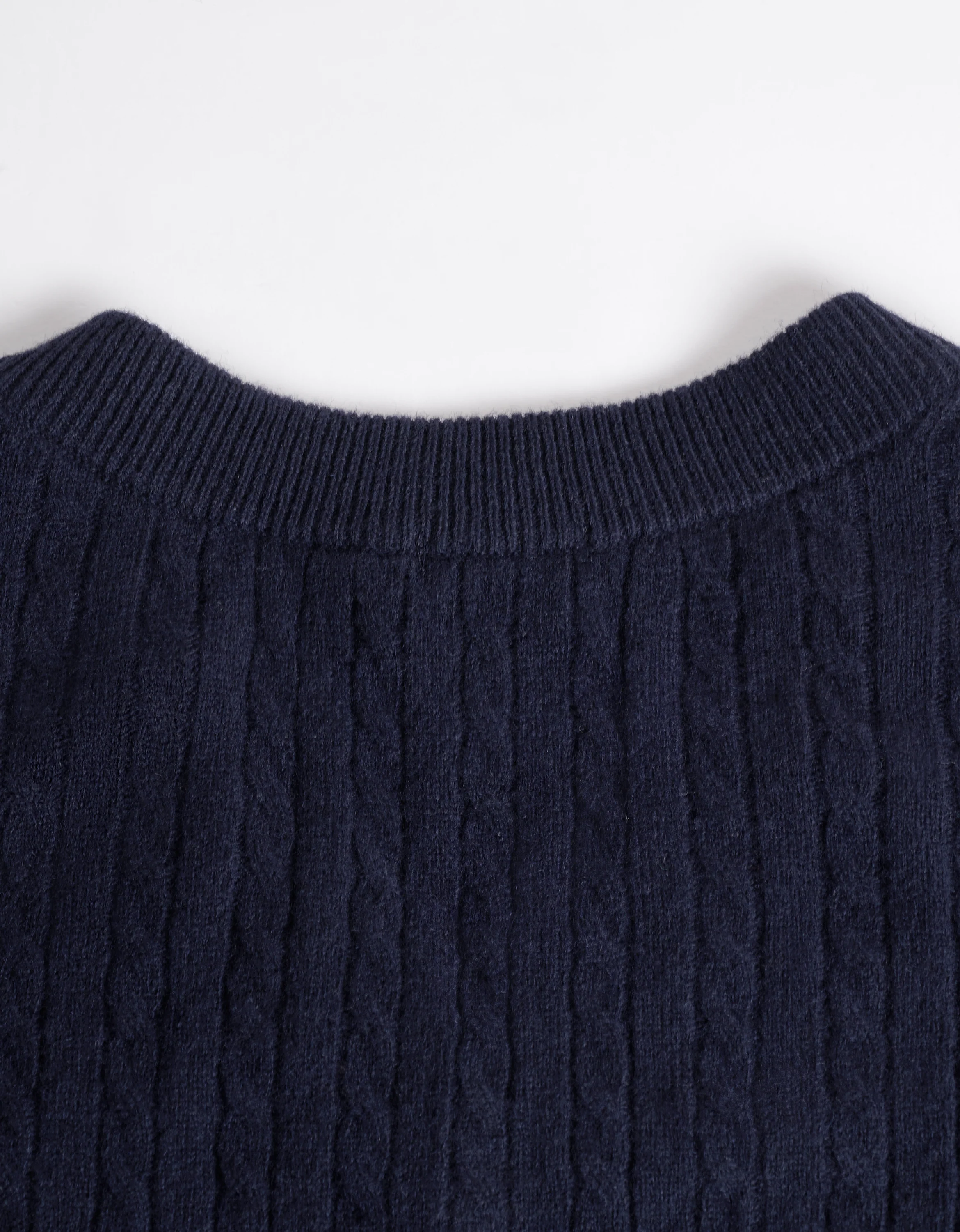 V-neck Sleeveless Cable Knit Vest - Image 6