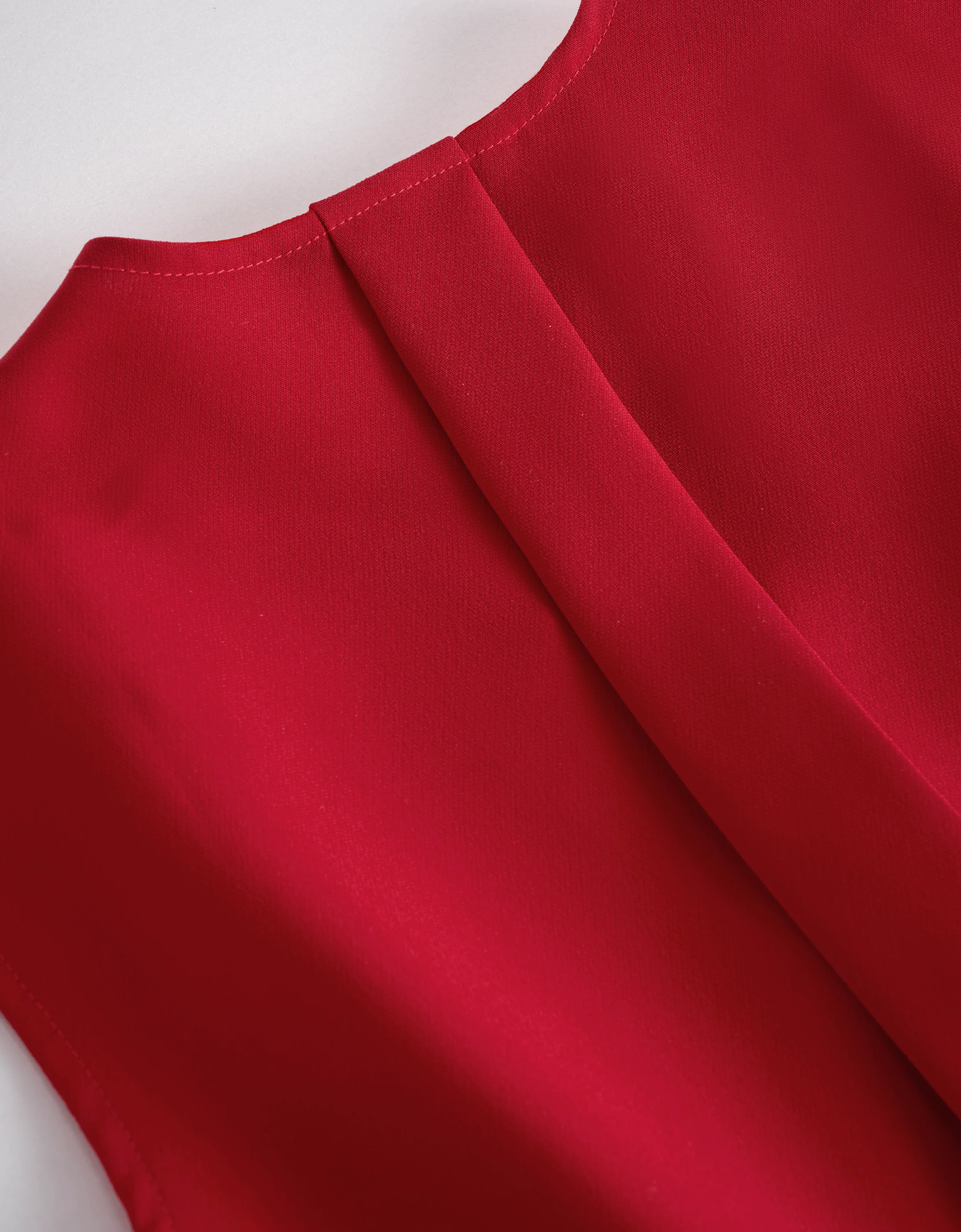 V-neck Sleeveless Pleated Jumpsuit - Image 7
