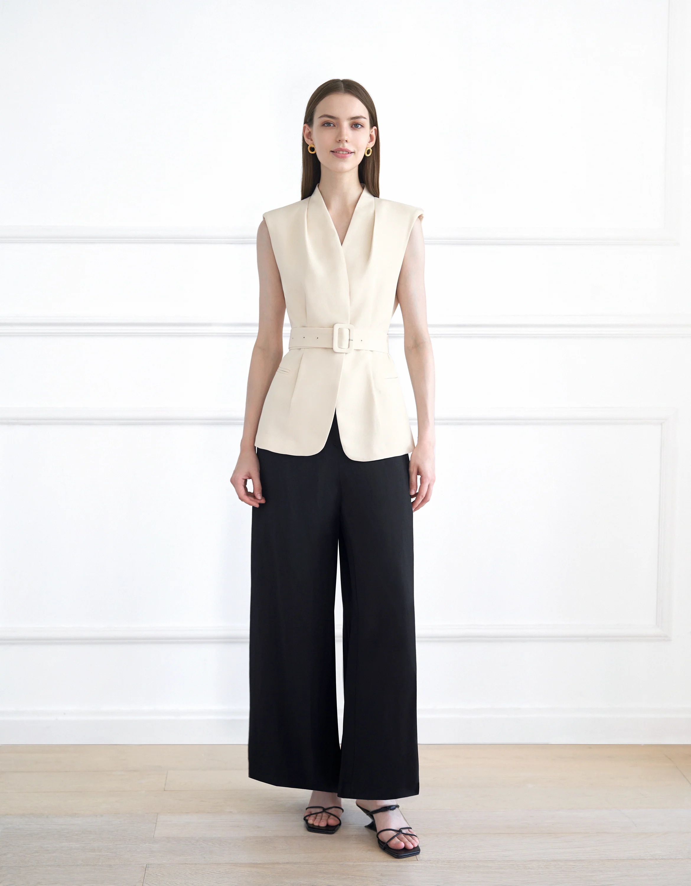 Wide Shoulder Pleated Suit Vest - Image 18