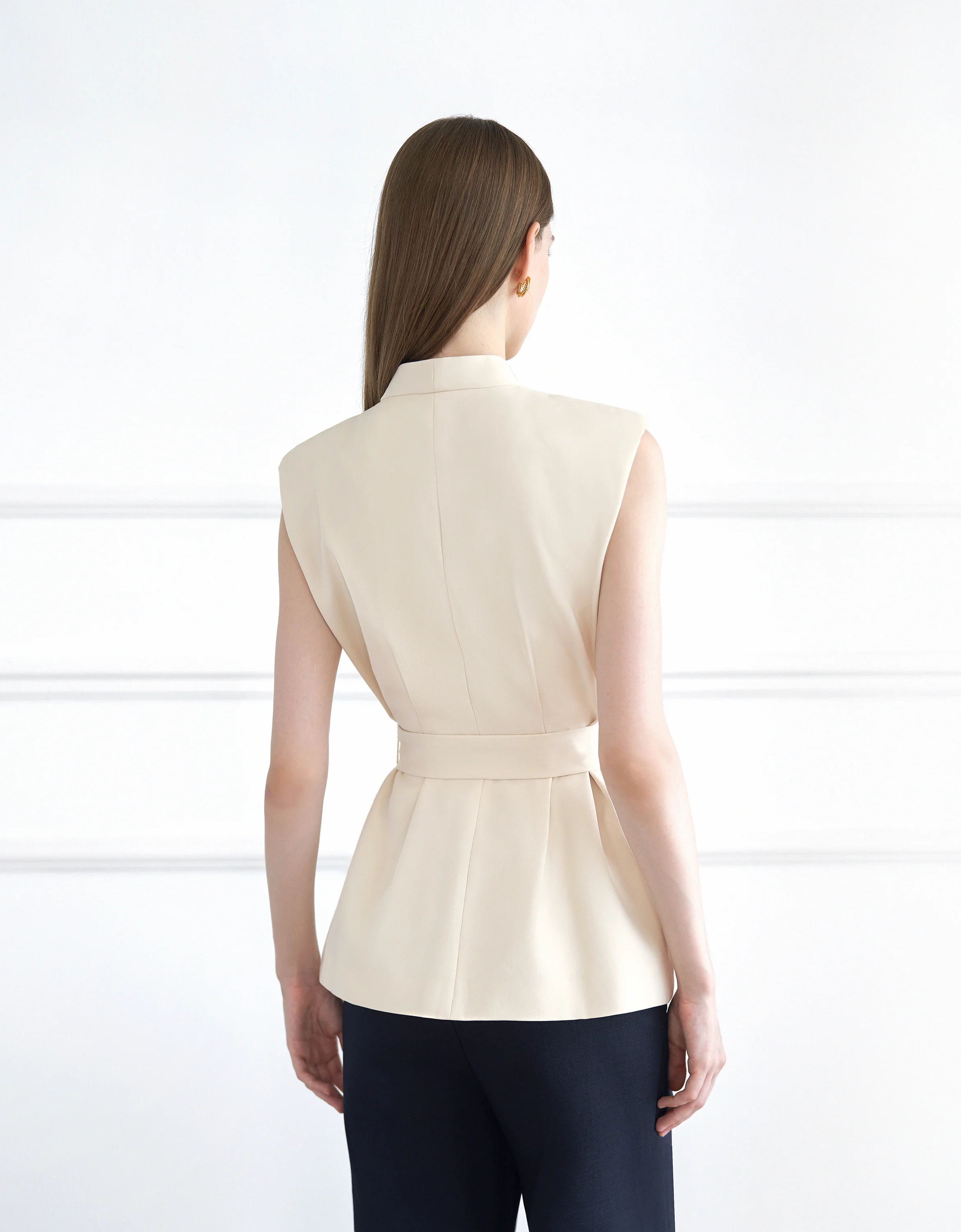 Wide Shoulder Pleated Suit Vest - Image 19