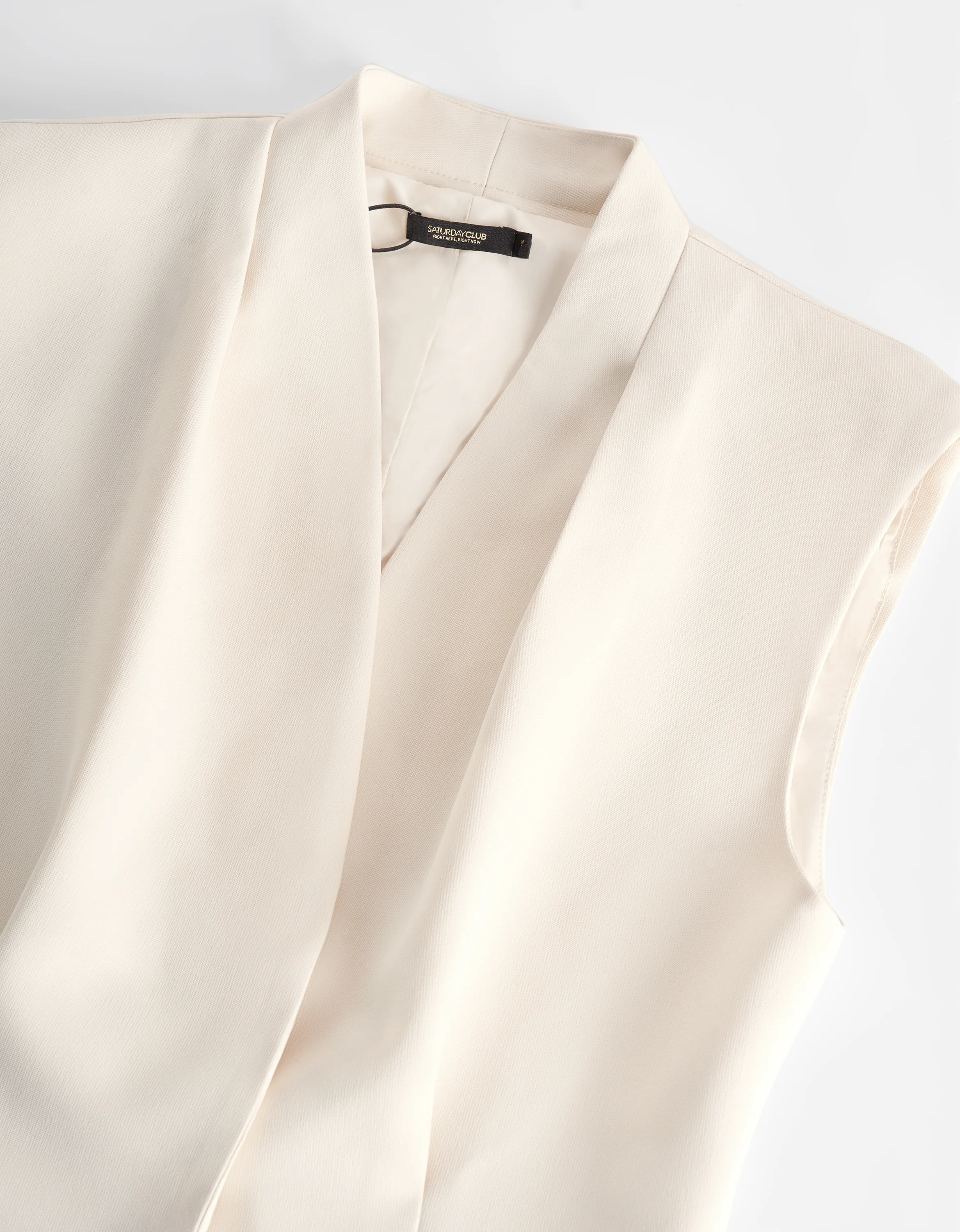 Wide Shoulder Pleated Suit Vest - Image 21