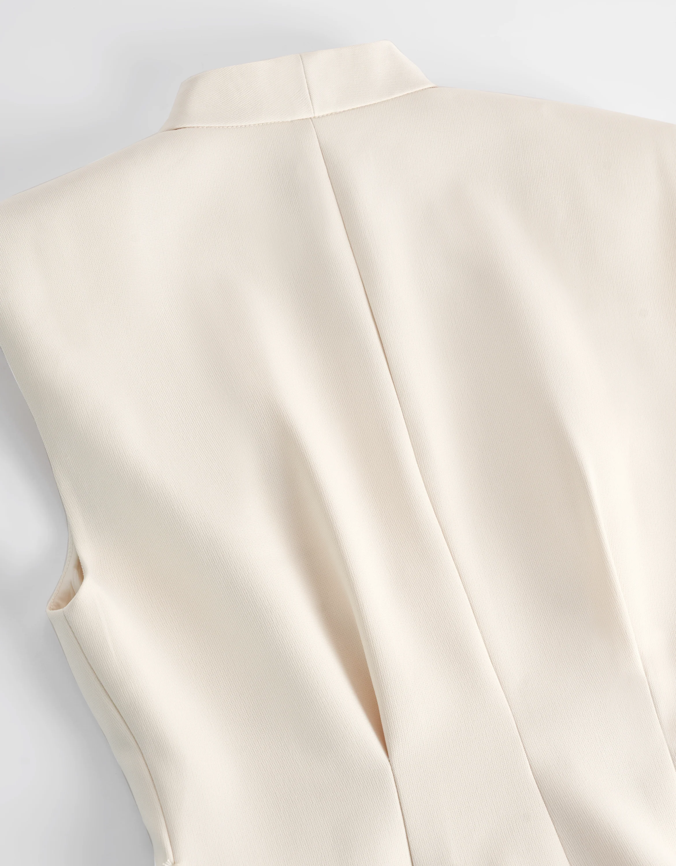 Wide Shoulder Pleated Suit Vest - Image 22