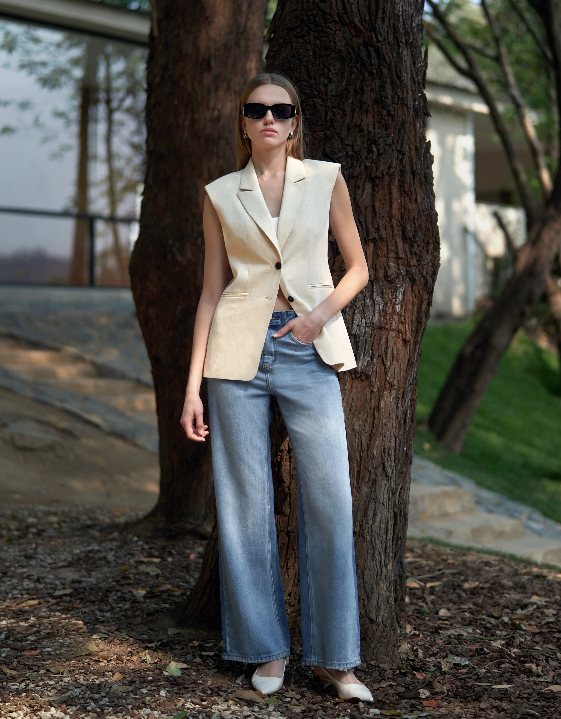Wide Shoulder Suit Vest - Image 5
